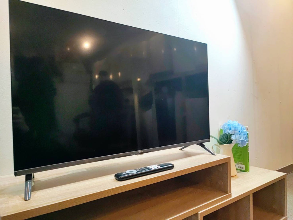 TCL 32" Tunerless Smart TV 32S54J (2023) + Remote | Tested – Used / Good Condition