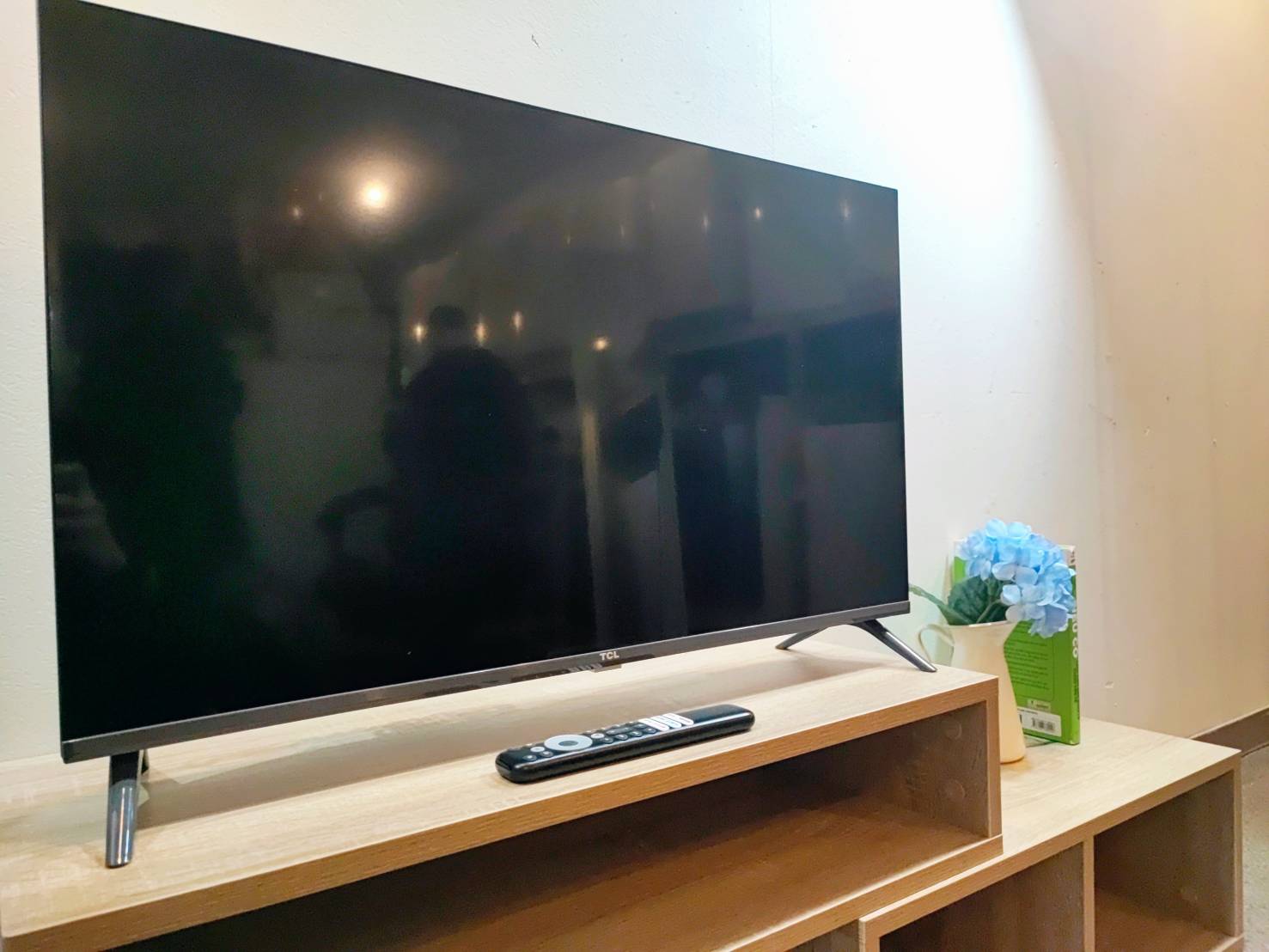 TCL 32" Tunerless Smart TV 32S54J (2023) + Remote | Tested – Used / Good Condition