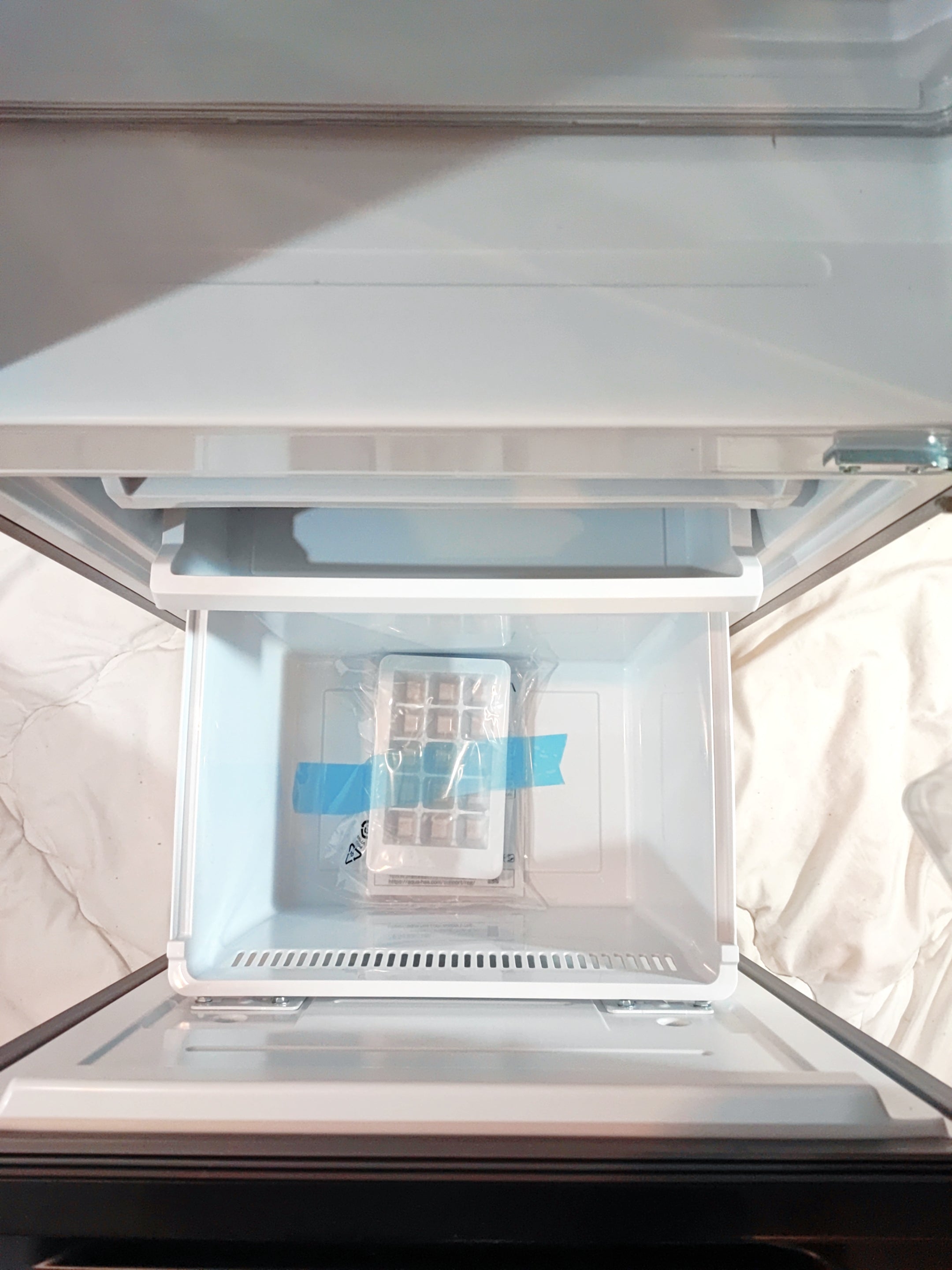 AQUA AQR-20P(DS) 200L 2-Door Refrigerator with Bottom Freezer Drawers (Dark Finish)